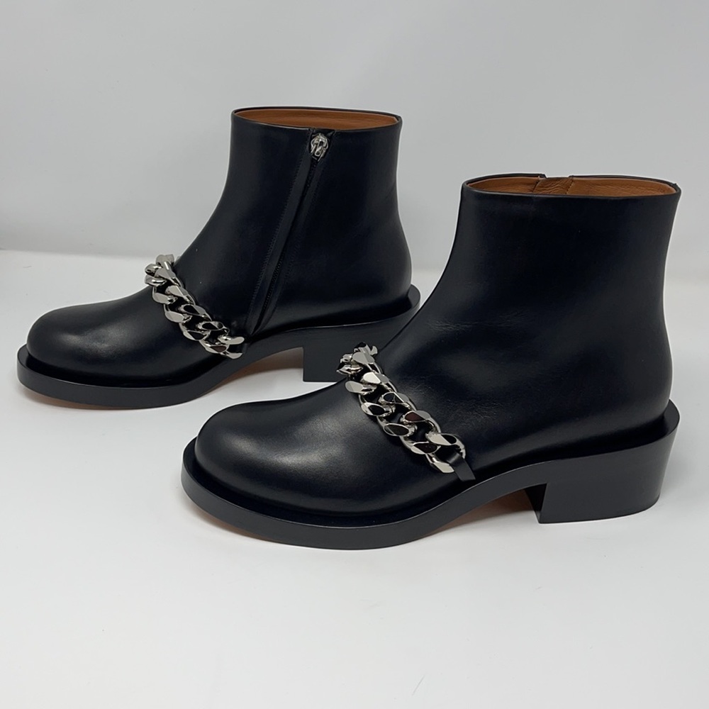 Givenchy Black Leather Silver Chain Ankle Boots NIB - Picture 4 of 15